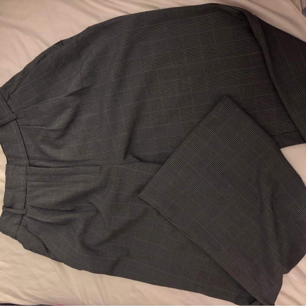 Abercrombie & Fitch Black and White Checkered Trousers